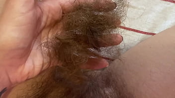 TRIMMING MY Supah Lengthy Twat HAIR CLOSEUP